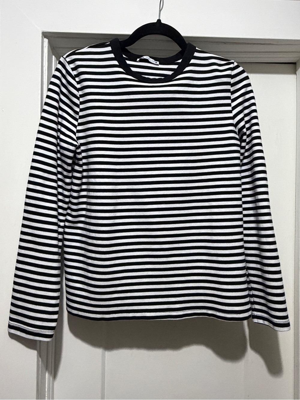 Zara Black and White Horizontal Stripe Long-Sleeve Tee